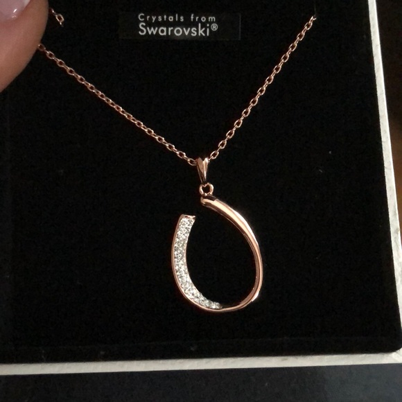 Warren James Jewelry Gorgeous Rose Gold Necklace With Swarovski Crystal Poshmark